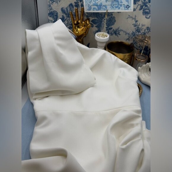 🆕 BRONX & BANCO 🧿 NWOT Stella Asymmetrical Bridal Gown, White - Sz XL / US 10 - Picture 14 of 16